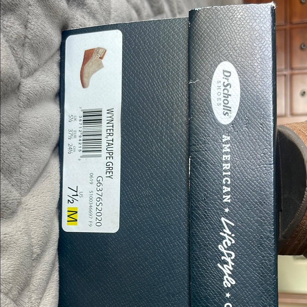 NEW Dr. Scholl's Gray Wedge Booties with Cork Heel - Picture 2 of 4